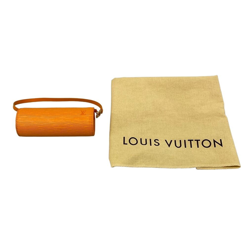 Louis Vuitton Soufflot Epi Handbag M5222H - Picture 8 of 15
